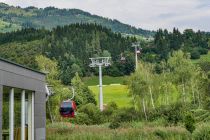 Anschluss an KitzSki - Mit der Panoramabahn Kitzbüheler Alpen wurde auch das Pinzgau - insbesondere das touristische Schwergewicht Mittersill - an das Skigebiet Kitzbühel angebunden.
 • © alpintreff.de - Christian Schön