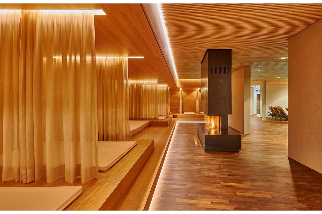 Spa der Extraklasse - Der Spa-Bereich ist modern und einladend gestaltet. - © Therme Lindau Spa der Extraklasse - Der Spa-Bereich ist modern und einladend gestaltet. - © Therme Lindau