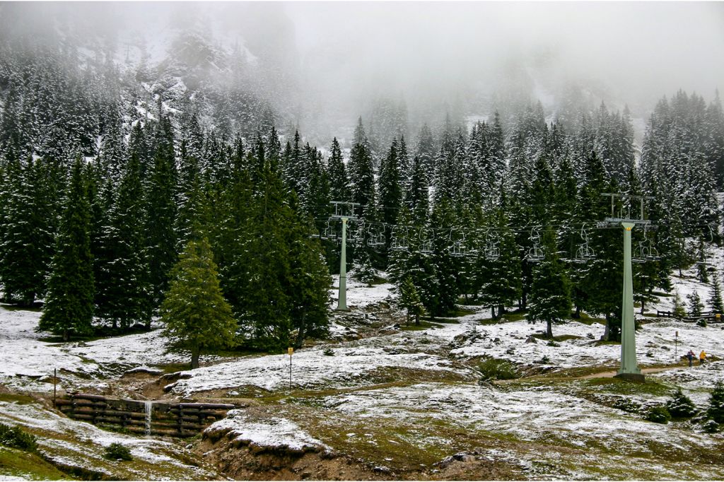Archivbilder Issentalkopf Sesselbahn Ehrwald - Im Jahr 2014 durch die kuppelbare 6er Sesselbahn Issental ersetzt. - © alpintreff.de - Christian Schön Archivbilder Issentalkopf Sesselbahn Ehrwald - Im Jahr 2014 durch die kuppelbare 6er Sesselbahn Issental ersetzt. - © alpintreff.de - Christian Schön