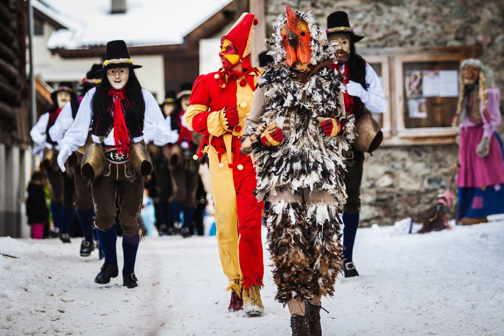 Fisser Blochziehen - Fiss - Das Fisser Blochziehen ist eine uralte Fasnachts-Tradition, welche nur alle vier Jahre in Fiss gefeiert wird. - © Serfaus-Fiss-Ladis Marketing GmbH, Manuel Pale