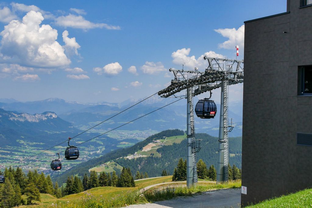 Hartkaiser Gondelbahn  - In einer Sektion geht es hinauf auf den Hartkaiser. - © alpintreff.de - Christian Schön