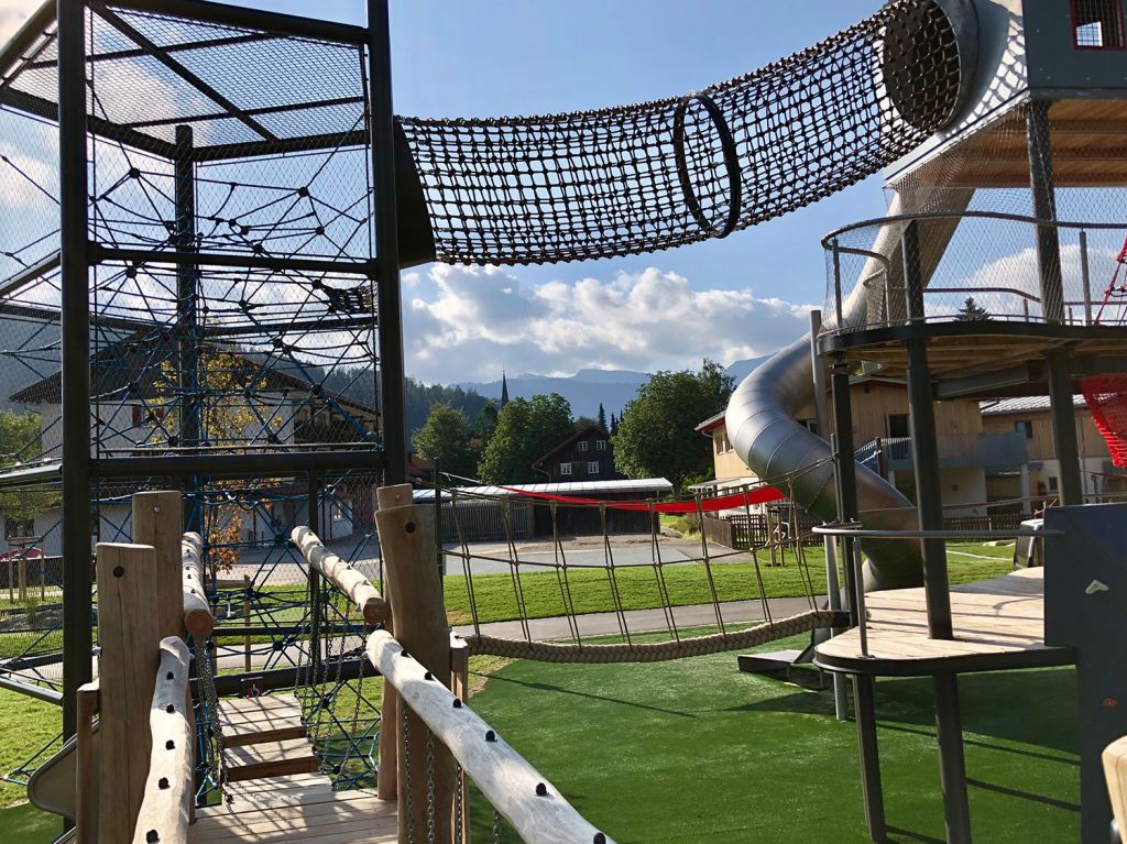 Oberstaufen PARK - Oberstaufen - Natürlich steht für die Kinder der Abenteuerspielplatz im Vordergrund. - © Oberstaufen Tourismus Oberstaufen PARK - Oberstaufen - Natürlich steht für die Kinder der Abenteuerspielplatz im Vordergrund. - © Oberstaufen Tourismus