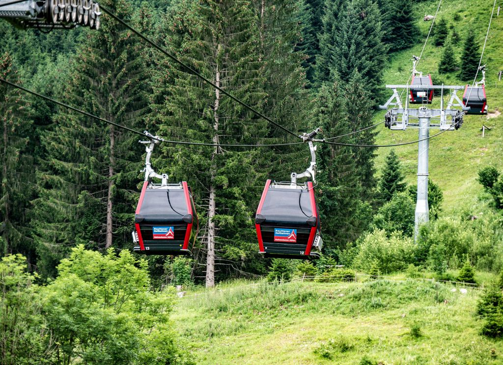 Neue Technik - Die Einseilumlaufbahn ersetzte 2010 die Pendelbahn aus den 1960er Jahren. - © alpintreff.de - Christian Schön