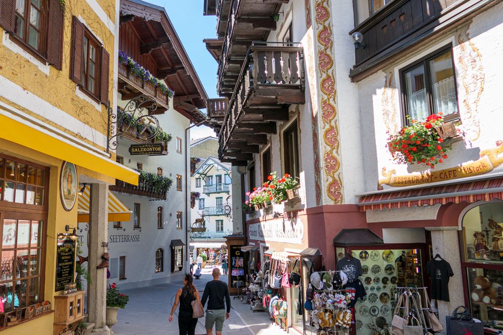 Gemeinschaft - Touristisch ist St. Wolfgang zusammen mit Strobl und St. Gilgen in der Wolfgangsee-Tourismus-Gesellschaft organisiert. - © alpintreff.de - Christian Schön Gemeinschaft - Touristisch ist St. Wolfgang zusammen mit Strobl und St. Gilgen in der Wolfgangsee-Tourismus-Gesellschaft organisiert. - © alpintreff.de - Christian Schön