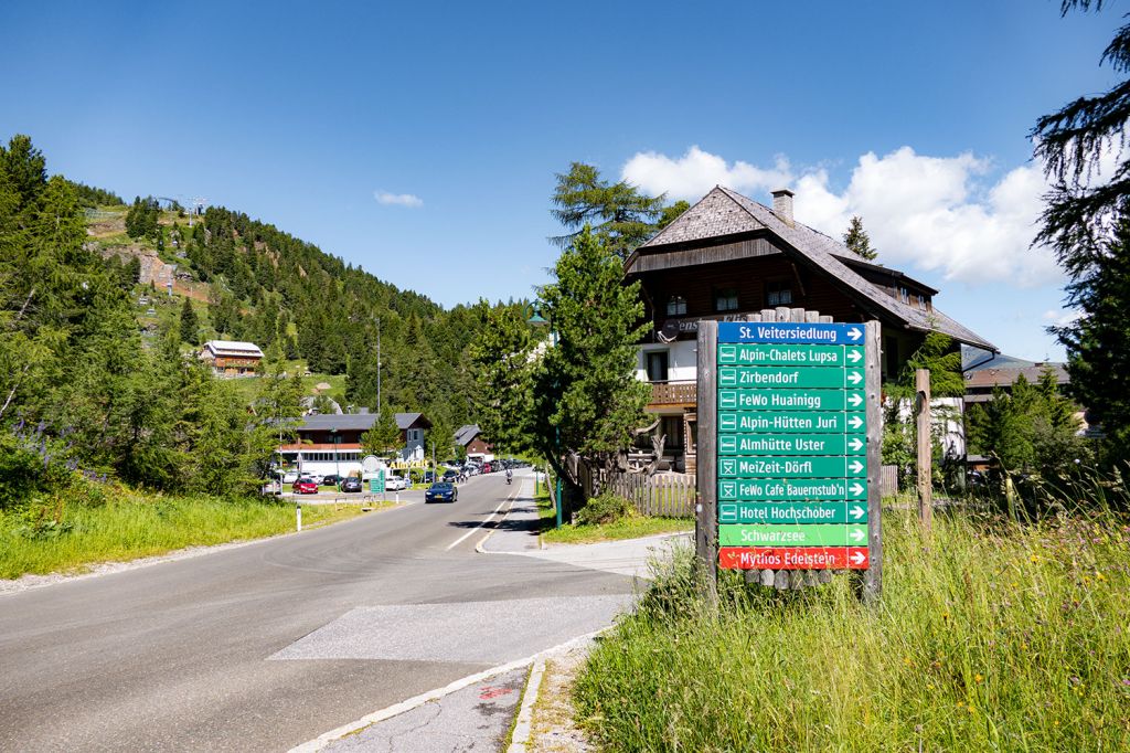 Ortseingang - Du bist oben angekommen und hast nun die Auswahl. - © alpintreff.de - Silke Schön