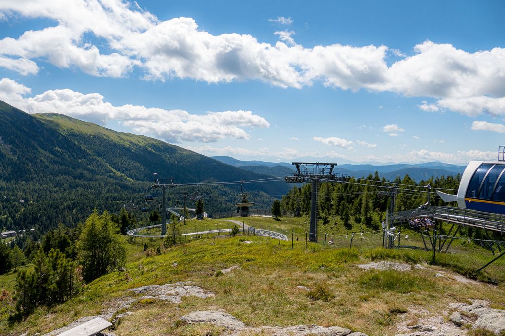 Die andere Seite - Blick von der Bergstation Richtung "Tal".  - © alpintreff.de - Christian Schön