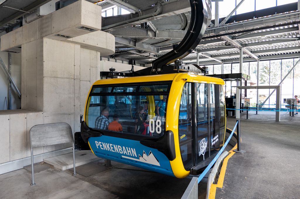 3S Penkenbahn in Mayrhofen - Die einzelnen Kabinen fassen 30 Personen.  - © alpintreff.de / christian Schön