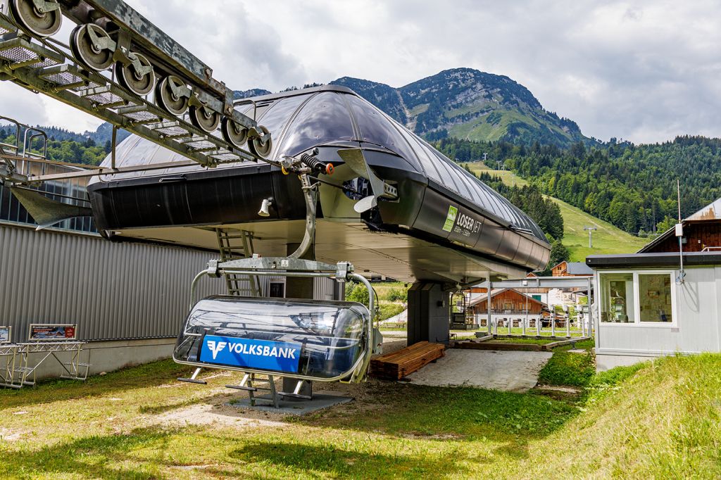 Sesselbahn Altaussee - Die 2003 gebaute Sesselbahn wird jedoch bald der Vergangenheit angehören. Eine neue Gondelbahn ist in Planung und geht voraussichtlich im Winter 2023/34 in Betrieb. - © alpintreff.de - Christian Schön