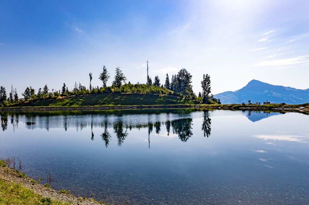 Aufstieg zum Astbergsee - Du kommst vom Ort entweder zu Fuß hinauf oder ganz easy mit dem 4er Sessellift Astbergbahn.  - © alpintreff.de - Silke Schön