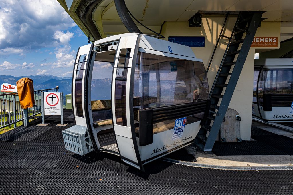 Kapazitäten Markbachjochbahn - Eine Gondel ist für acht Personen konzipiert. Das entspricht einer Förderleistung von bis zu 1.100 Personen pro Stunde. - © alpintreff.de - Silke Schön