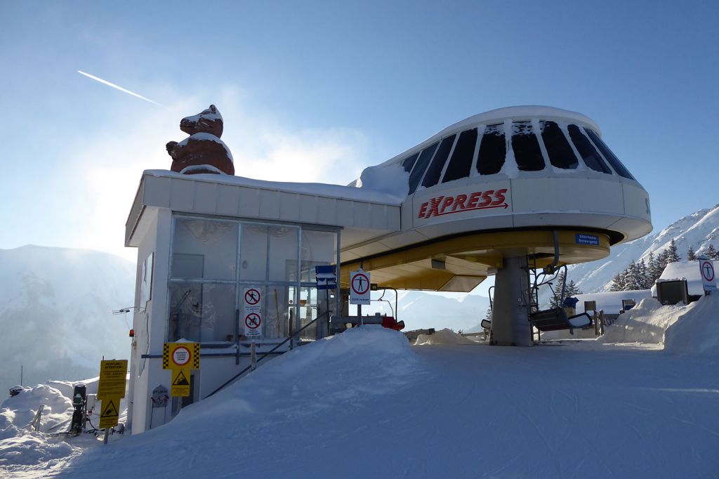 Fahrzeit Sonnalmbahn - Für die 1.197 Meter lange Strecke wird eine Fahrtzeit von ungefähr vier Minuten eingeplant. - © Bergbahnen Berwang