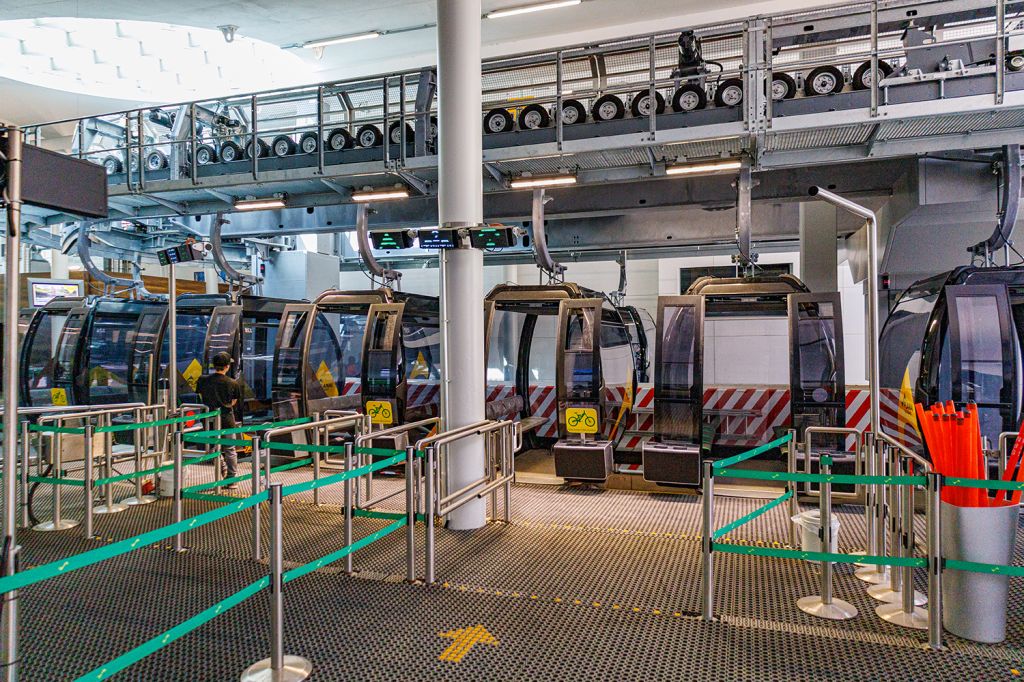 Förderleistung Planaibahn I Schladming - Die Förderleistund der Planaibahn I liegt bei 3.800 Personen pro Stunde. - © alpintreff.de - Christian Schön Förderleistung Planaibahn I Schladming - Die Förderleistund der Planaibahn I liegt bei 3.800 Personen pro Stunde. - © alpintreff.de - Christian Schön