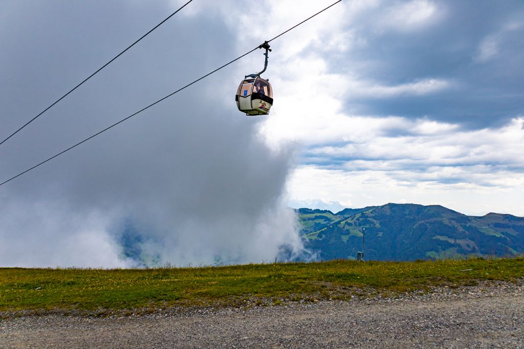 Lonely Wiedersbergerhornbahn - In der Alpbachtalcard Sommer/Winter oder der Kitzbüheler Alpen Sommer Card ist die Benutzung der Wiedersbergerhornbahn inbegriffen. - © alpintreff.de - Silke Schön