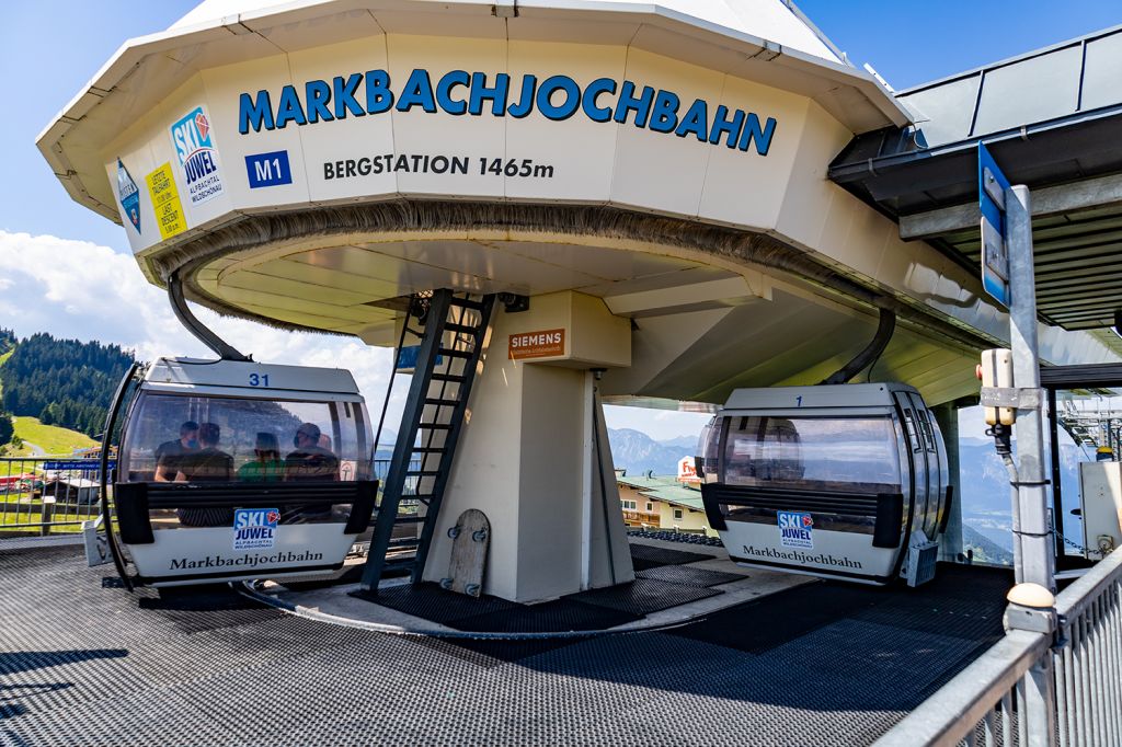 Bergstation Markbachjochbahn - Im Winter erschließt sie den Skigebietsteil am Markbachjoch und am Lanerköpfl. Dieses Skigebiet ist mit dem Rest des Ski Juwels Alpbachtal Wildschönau aber noch nicht verbunden.  - © alpintreff.de - Silke Schön