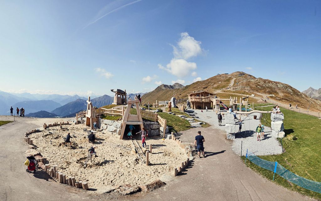 Kinderbergwerk - Fiss - Wenn man nach so einem Tag nicht müde ist, wann dann? :-)  - © Fisser Bergbahnen, christianwaldegger.com