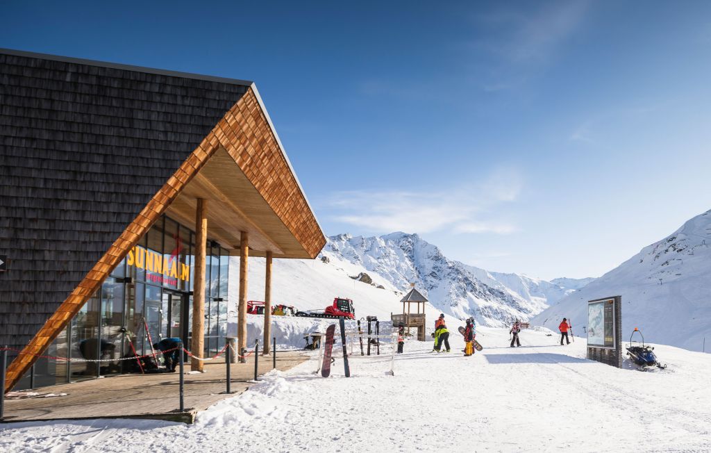 Skigebiet Rifflsee - Pitztal - Die Aussicht von der Sunnaalm ist mehr als beeindruckend. - © Pitztaler Gletscherbahn GmbH & Co KG - Roland Haschka Skigebiet Rifflsee - Pitztal - Die Aussicht von der Sunnaalm ist mehr als beeindruckend. - © Pitztaler Gletscherbahn GmbH & Co KG - Roland Haschka