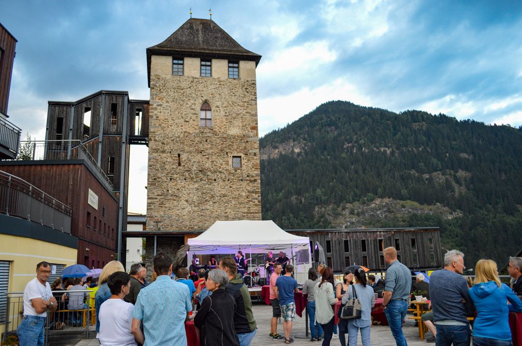 Mautturm - Der Mautturm ist ein Anziehungspunkt in Winklern. Regelmäßig finden dort Veranstaltungen statt. - © Marktgemeinde Winklern