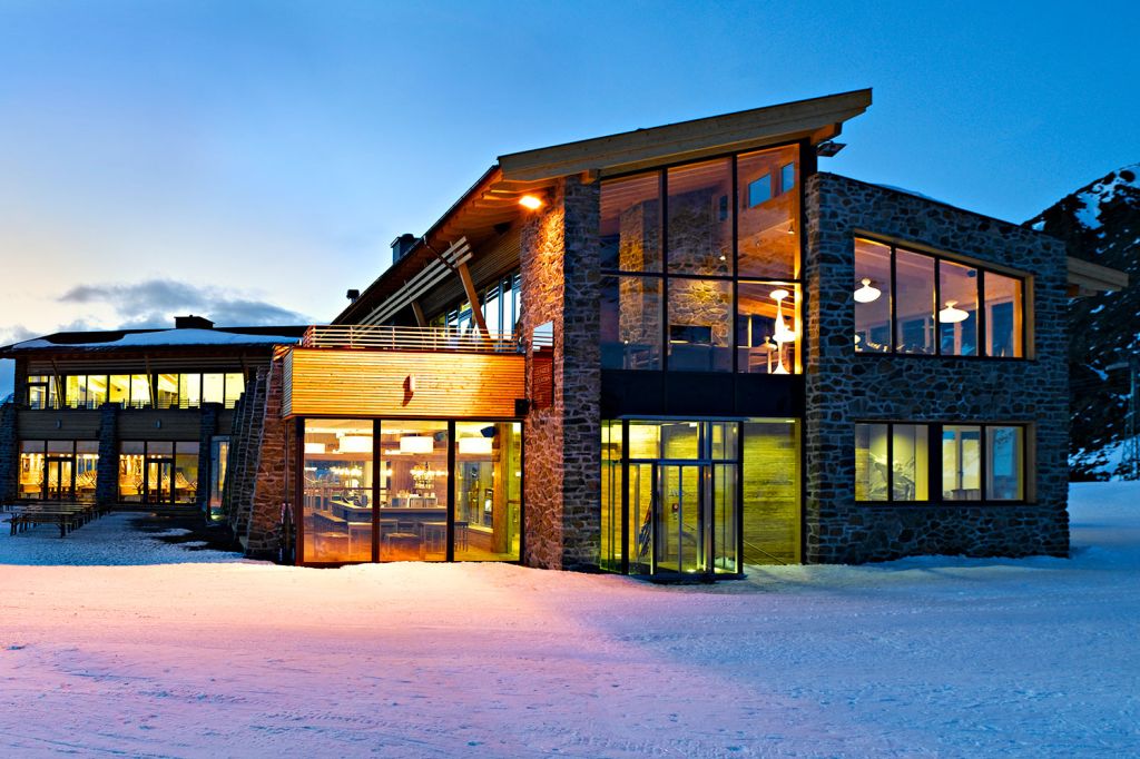 Alpenhaus - Idalp - Ischgl - Exklusiv - dein Name ist Alpenhaus. Also zumindest in Ischgl. - © TVB Paznaun - Ischgl Alpenhaus - Idalp - Ischgl - Exklusiv - dein Name ist Alpenhaus. Also zumindest in Ischgl. - © TVB Paznaun - Ischgl