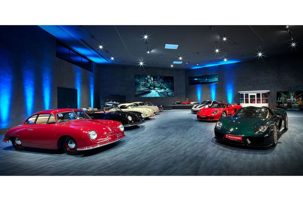 Porsche-Autos zum schwärmen - Last but not least: echte Traumautos entdeckst Du im Wechselwerk in der Automobil-Ausstellung, die zeitgleich eine Event-Location ist. - © Hans-Peter Porsche Traumwerk Porsche-Autos zum schwärmen - Last but not least: echte Traumautos entdeckst Du im Wechselwerk in der Automobil-Ausstellung, die zeitgleich eine Event-Location ist. - © Hans-Peter Porsche Traumwerk