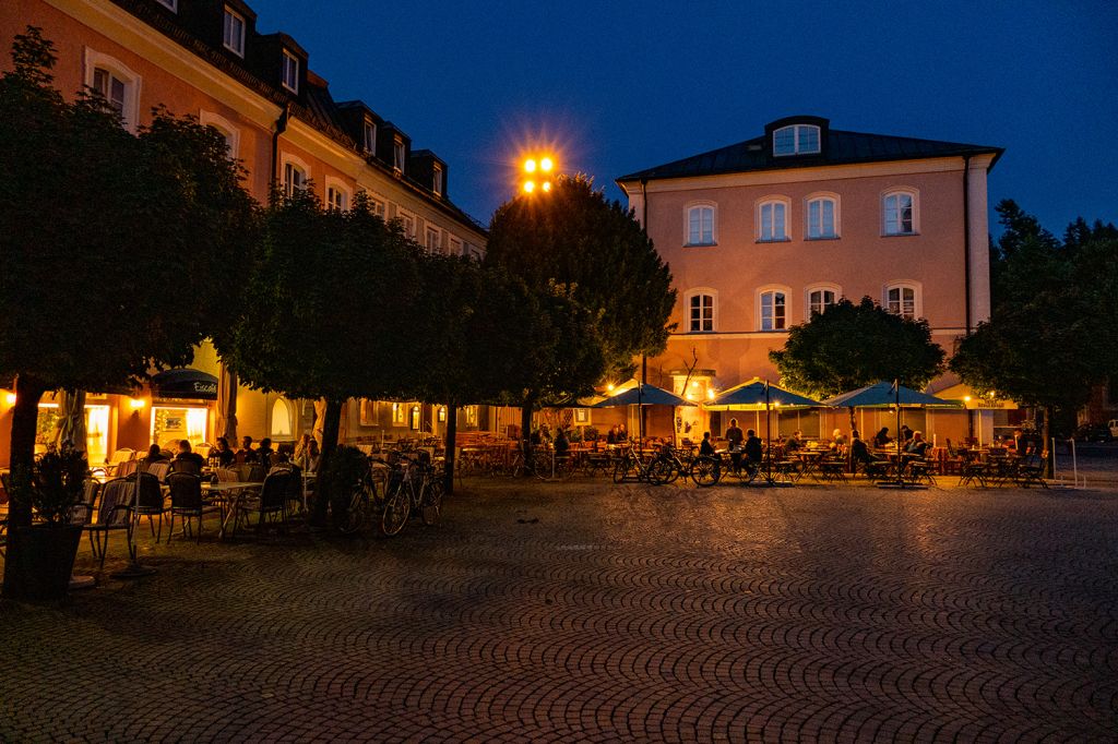 Bad Reichenhall - Der Rathausplatz am Abend.  - © alpintreff.de - Christian Schön