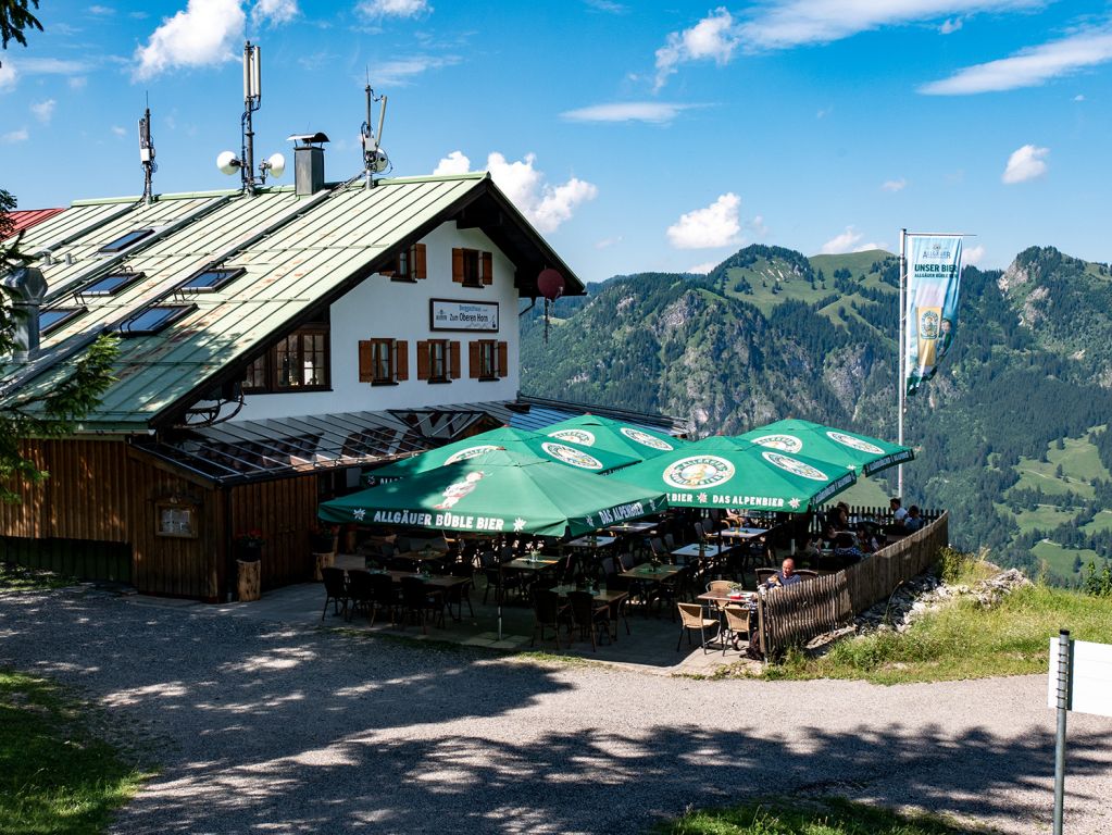 Hornbahn Bad Hindelang - Für Erfrischung oder Stärkung sorgt das Gasthaus zum oberen Horn. - © alpintreff.de / christian Schön