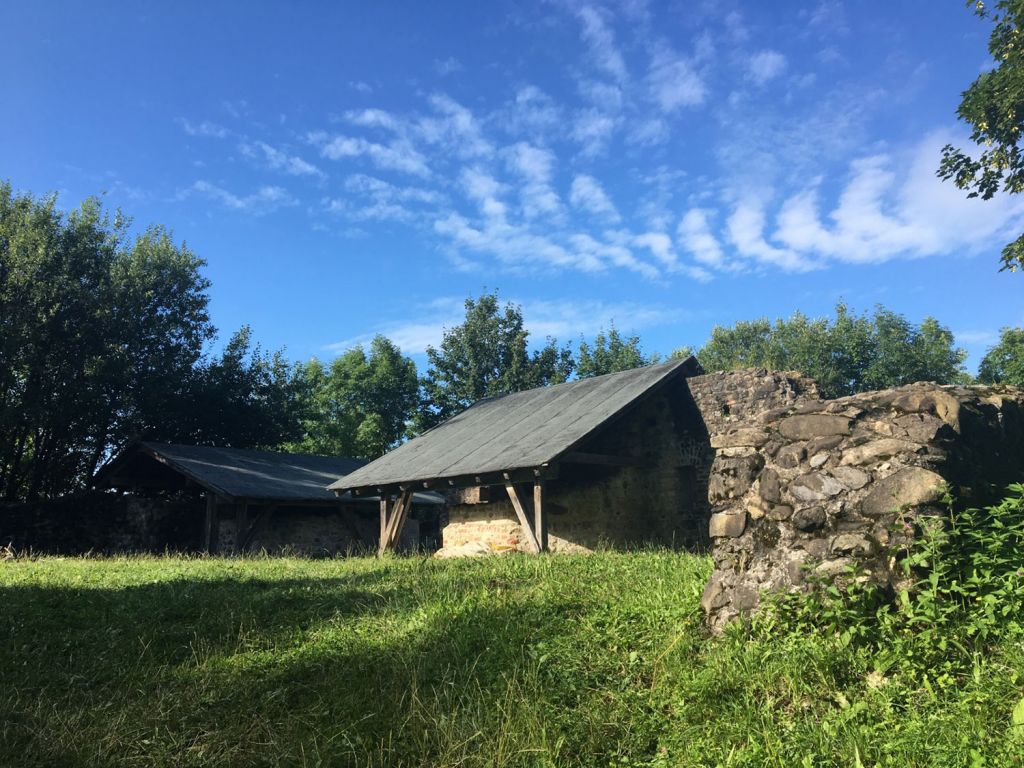 Burgruine Wolkenberg - Wildpoldsried - Seit 2002 kümmert sich der Burgfreunde-Verein um den Erhalt der Burg Wolkenberg sowie die regelmäßige Entgrünung genauso wie die Dokumentation und fachgerechte Sanierung.  - © Burgfreunde Wolkenberg e.V.