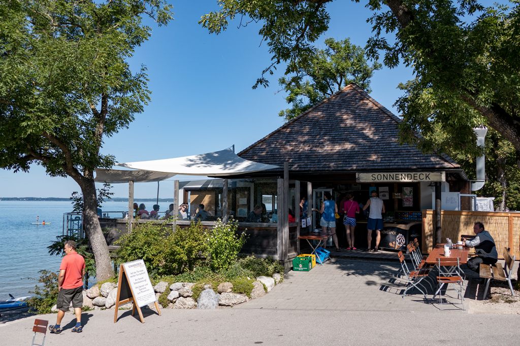 Chiemsee - Die Strandbar Sonnendeck in Chieming - © alpintreff.de / christian Schön