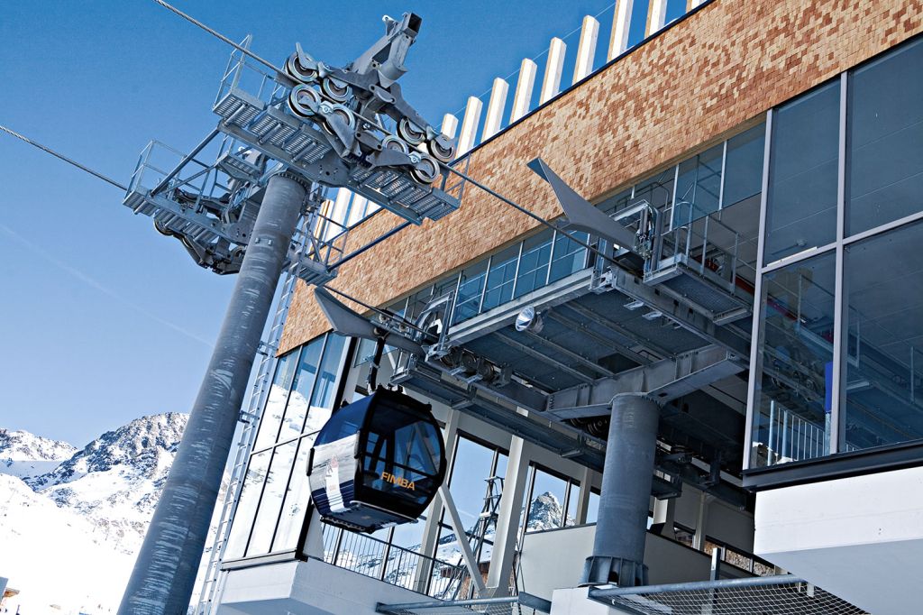 Bergstation Fimbabahn - Die Bergstation der Fimbabahn liegt direkt neben Silvretta Seilbahn auf der Idalp. - © TVB Paznaun - Ischgl