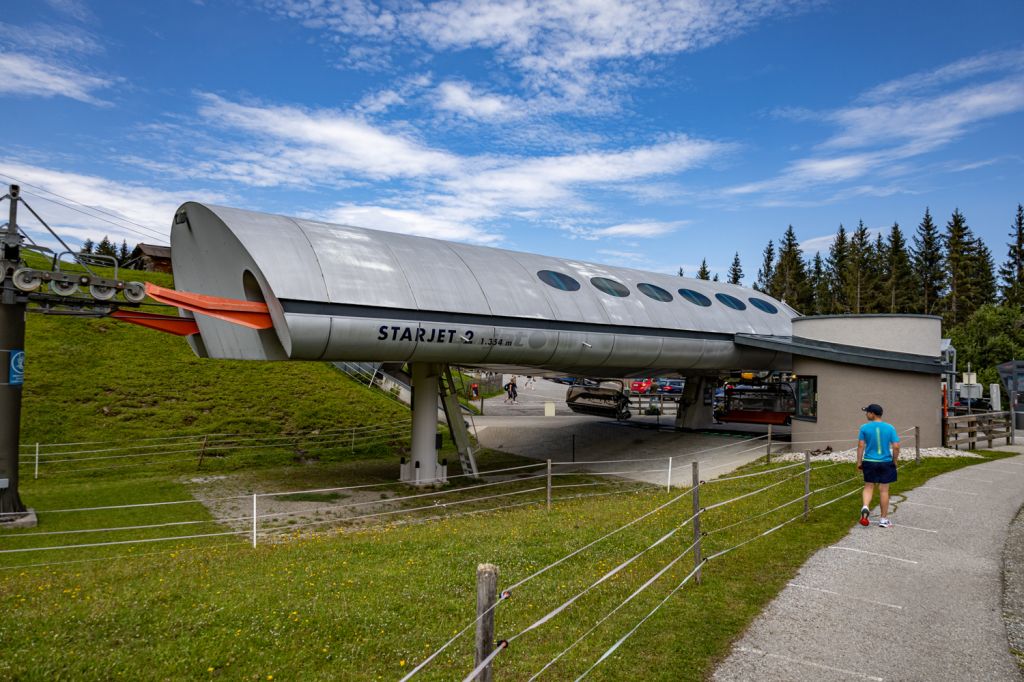 Star Jet 2 - Flachau - Bergbahn-Bilder - Die Sesselbahn Starjet 1 sowie diese zweite Sektion Starjet 2 sind die beiden Sommerbahnen in Flachau mit Saisonzeiten von etwa Anfang Juni bis Anfang Oktober.  - © alpintreff.de - Christian Schön