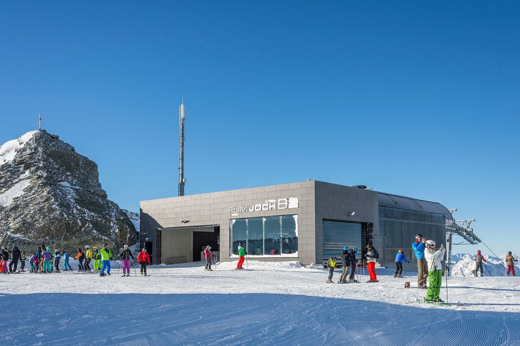 Flimjochbahn in Ischgl - Bergstation - Die Bergstation der Flimjochbahn von hinten. - © TVB Paznaun - Ischgl Flimjochbahn in Ischgl - Bergstation - Die Bergstation der Flimjochbahn von hinten. - © TVB Paznaun - Ischgl