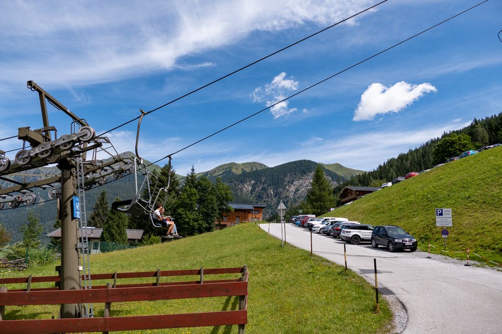 Graukogellift Bad Gastein - Die Talstation des Lifts liegt auf knap 1.500 Metern, die Bergstation von Sektion II auf knapp 2.000 Metern. - © alpintreff.de / christian Schön