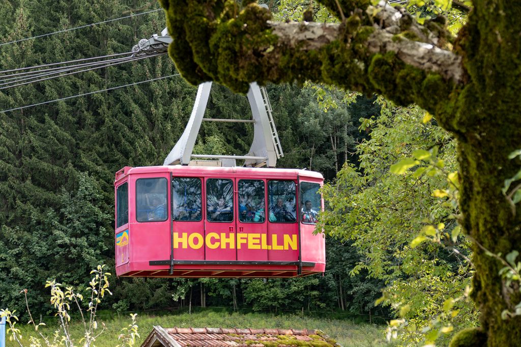 Hochfelln Seilbahn I - Bergen im Chiemgau - Seit der Betriebsaufnahme im Jahr 1970 ist die Hochfelln-Seilbahn in Bergen im Chiemgau sowohl im Winter als auch im Sommer ein beliebtes Ziel. - © alpintreff.de - Christian Schön