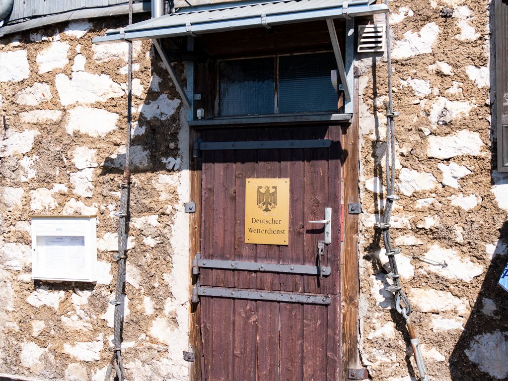Höchste deutsche Wetterstation - Auf der Zugspitze befindet sich die höchste Dienststelle des Deutschen Wetterdienstes - © alpintreff.de / christian schön Höchste deutsche Wetterstation - Auf der Zugspitze befindet sich die höchste Dienststelle des Deutschen Wetterdienstes - © alpintreff.de / christian schön