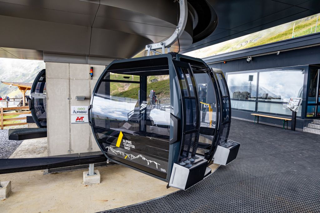 Alpjoch-Bahn - Imst - Hoch-Imst - Bilder - Die neue Bahn von Doppelmayr trägt zum unkomplizierten Sommer- und Winterbetrieb bei.  - © alpintreff.de - Christian Schön