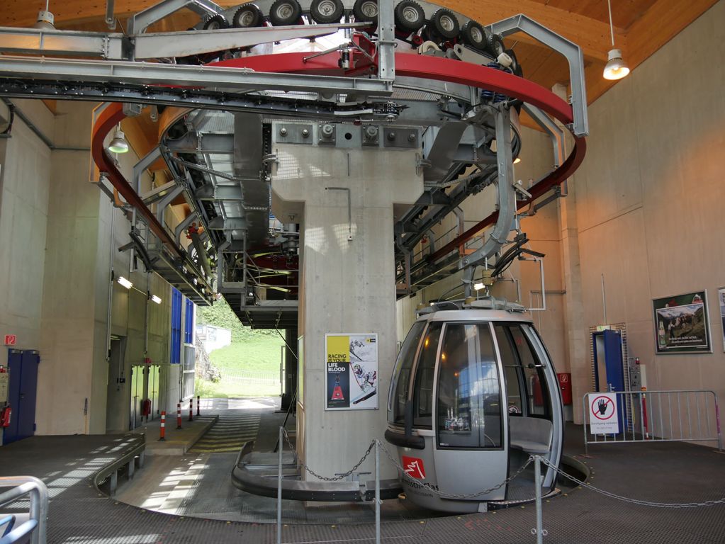 Kreuzeckbahn Garmisch-Partenkirchen - In der Talstation. - © alpintreff.de / christian Schön