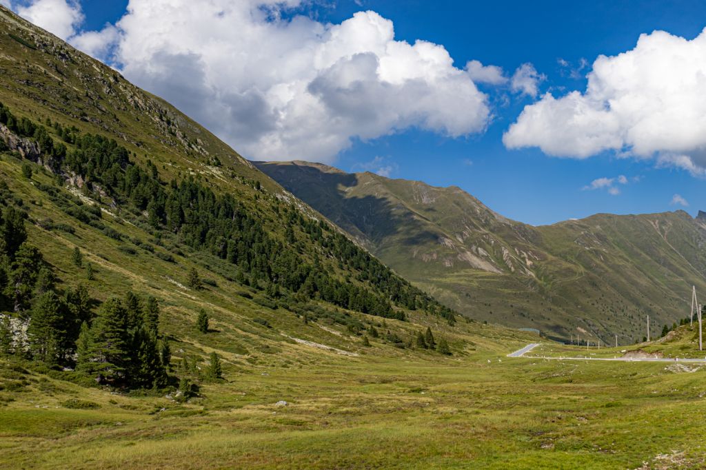 Kühtai in Tirol - Eindrücke aus dem Ort - Du erreichst Kühtai entweder über eine Fahrt durch das Sellraintal oder über das Ötztal und dann den Ort Ochsengarten. - © alpintreff.de - Christian Schön