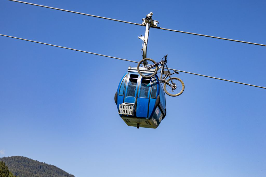 Asitzbahn - Leogang - Bilder - Im Sommer dient sie für Wanderer und natürlich heute auch für Mountainbiker. Der Bikepark wurde unterhalb der Asitzbahn geschaffen. - © alpintreff.de - Christian Schön