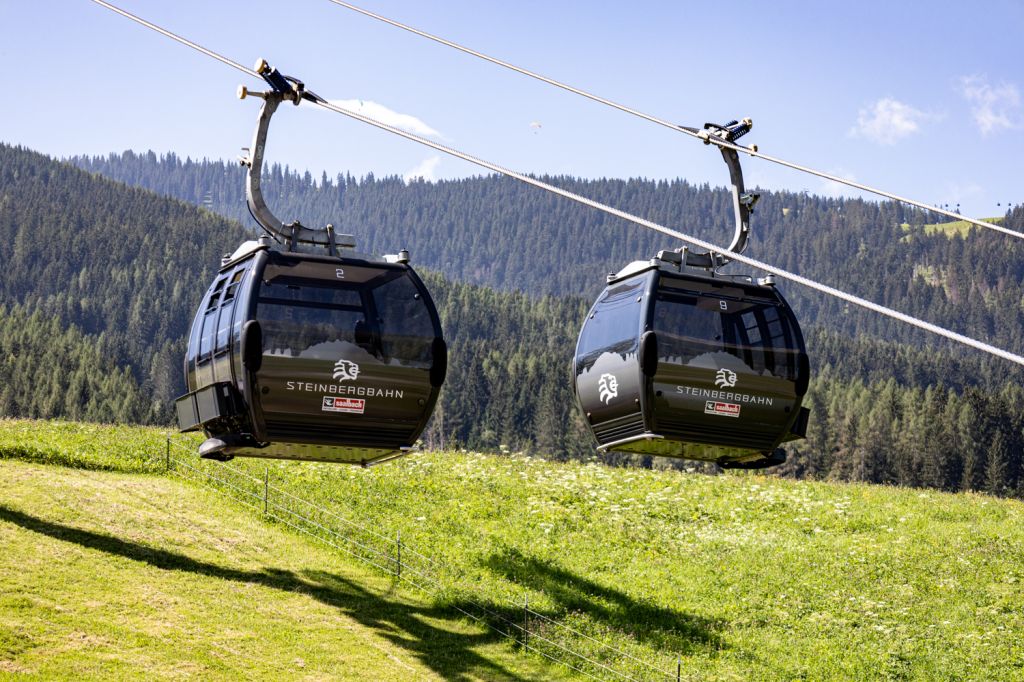 Steinbergbahn - Leogang - Bilder - Die Streckenlänge der Steinbergbahn beträgt 2.222 Meter. DAbei überwindest Du 566 Höhenmeter. - © alpintreff.de - Christian Schön Steinbergbahn - Leogang - Bilder - Die Streckenlänge der Steinbergbahn beträgt 2.222 Meter. DAbei überwindest Du 566 Höhenmeter. - © alpintreff.de - Christian Schön