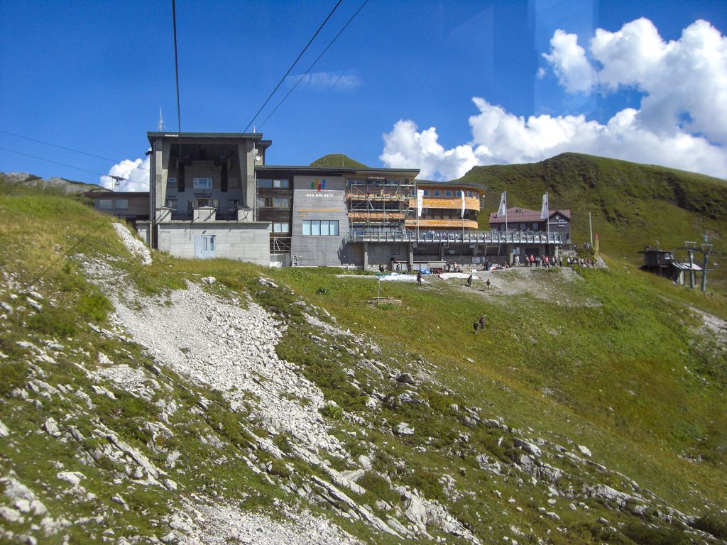 Nebelhornbahn von 1977 - Kurz vor der Station Höfatsblick. Hier wird auch die neue Zweiseil-Umlaufbahn enden. Die Gipfelbahn bleibt weiterhin bestehen. - © alpintreff.de / christian Schön