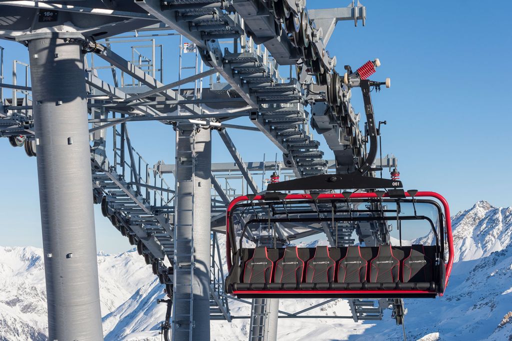 Palinkopfbahn in Ischgl - Schließbügel - Automatische Schließbügel hat die Bahn übrigens auch. - © TVB Paznaun - Ischgl Palinkopfbahn in Ischgl - Schließbügel - Automatische Schließbügel hat die Bahn übrigens auch. - © TVB Paznaun - Ischgl