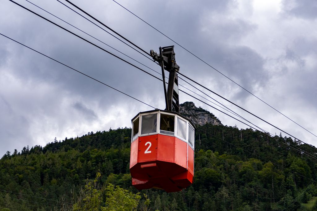 Predigtstuhlbahn Bad Reichenhall - Wie ein Relikt aus längst vergessenen Tagen. - © alpintreff.de / christian Schön Predigtstuhlbahn Bad Reichenhall - Wie ein Relikt aus längst vergessenen Tagen. - © alpintreff.de / christian Schön