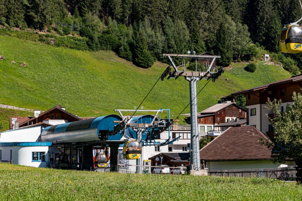 Medrigjochbahn - See im Paznauntal - Talstation - Die Talstation der Medrigjochbahn. - © alpintreff.de - Colin Schön Medrigjochbahn - See im Paznauntal - Talstation - Die Talstation der Medrigjochbahn. - © alpintreff.de - Colin Schön