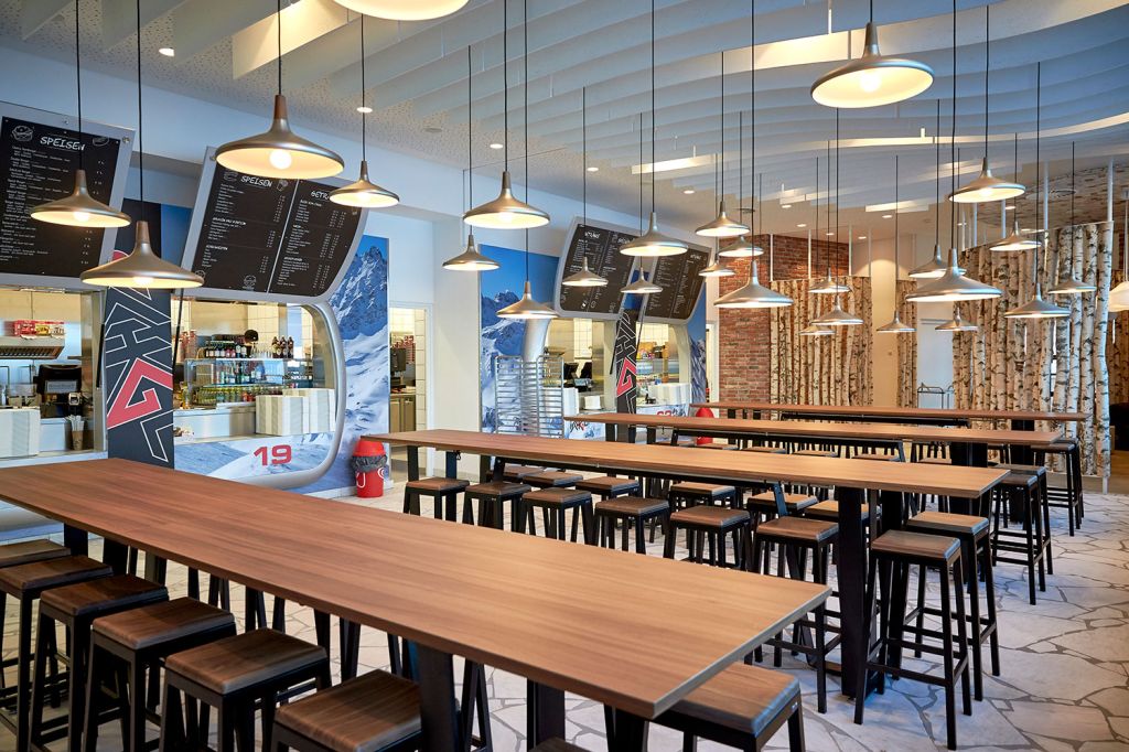 Slope Food Restaurant Ischgl - Das moderne und schnelle Konzept setzt das gut um. - © TVB Paznaun - Ischgl Slope Food Restaurant Ischgl - Das moderne und schnelle Konzept setzt das gut um. - © TVB Paznaun - Ischgl