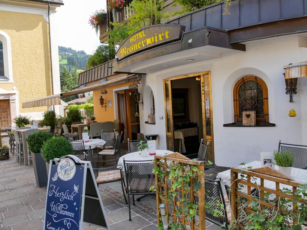 Westendorf im Brixental - Gemütlich einkehren - gern gesehen in Westendorf. - © alpintreff.de - Christian Schön Westendorf im Brixental - Gemütlich einkehren - gern gesehen in Westendorf. - © alpintreff.de - Christian Schön