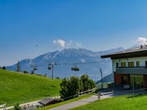 Gondelbahn Hochsöll - Bergstation mit Blick auf den Wilden Kaiser. • © alpintreff.de / christian Schön