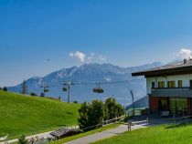 Gondelbahn Hochsöll - Bergstation mit Blick auf den Wilden Kaiser. • © alpintreff.de / christian Schön