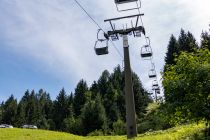 Streckenlänge Graukogel Sesselbahn Bad Gastein - Die Streckenlänge der ersten Sektion beträgt 1.061 Meter. Während der ungefähr 7-minütigen Fahrt überwindest Du 403 Höhenmeter. • © alpintreff.de - Christian Schön