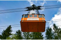 Kabinengröße alte Eibsee-Seilbahn - Die Kabinengröße hingegen war mit 45 Personen für die damalige Zeit fast schon klein bemessen. In der Schweiz baute man damals schon größere Anlagen, die allerdings nicht solche Höhenunterschiede schafften.  • © alpintreff.de - Christian Schön