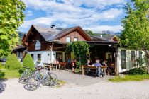 Gasthaus Rostiger Anker am Grundlsee - Am Ostufer befindet sich auch das Gasthaus Rostiger Anker • © alpintreff.de - Christian Schön
