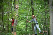 Kletterwald - Modernstes Sicherungsmaterial wird natürlich zur Verfügung gestellt. • © kletterwald.at